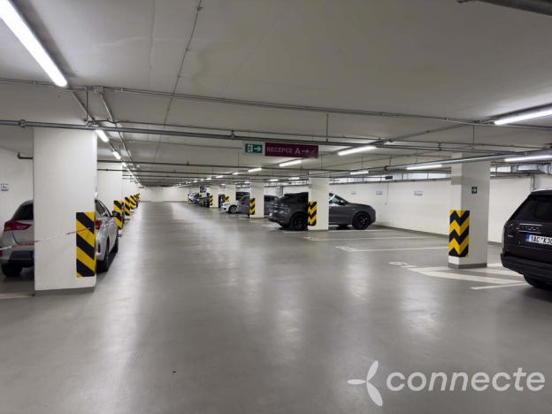 Pronájem kanceláře, Praha - Karlín, Rohanské nábřeží, 159 m2