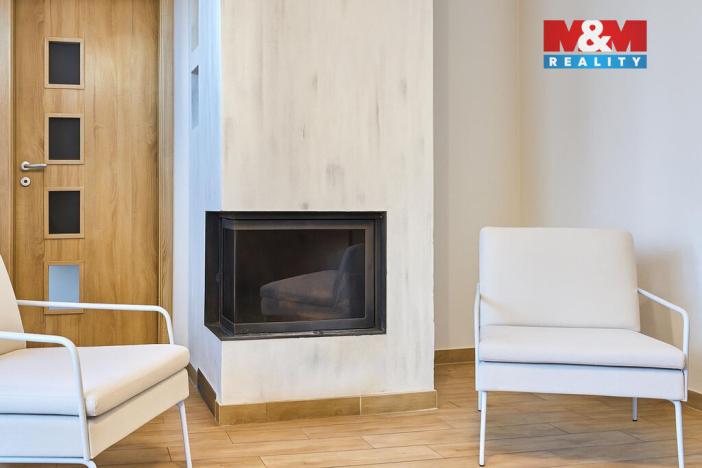 Prodej rodinného domu, Všestary - Menčice, Hlavní, 74 m2