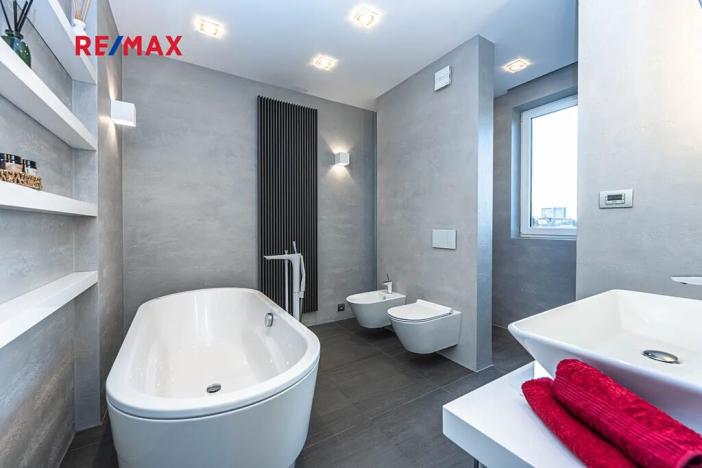 Pronájem bytu 2+kk, Praha - Strašnice, Novostrašnická, 68 m2