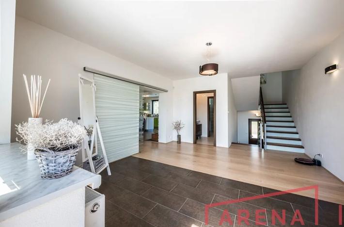 Prodej rodinného domu, Šlapanice, Za Humny, 250 m2