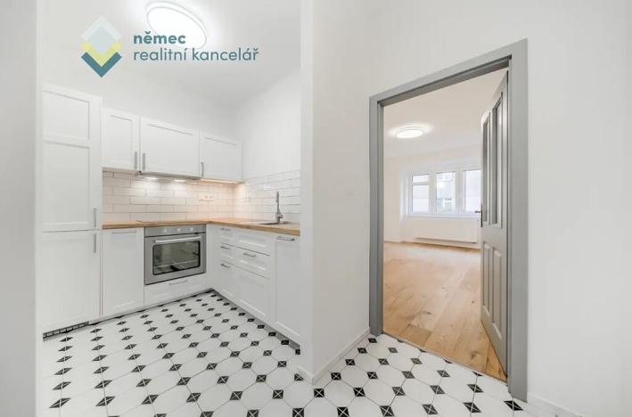 Pronájem bytu 1+1, Praha - Vysočany, Kolbenova, 35 m2