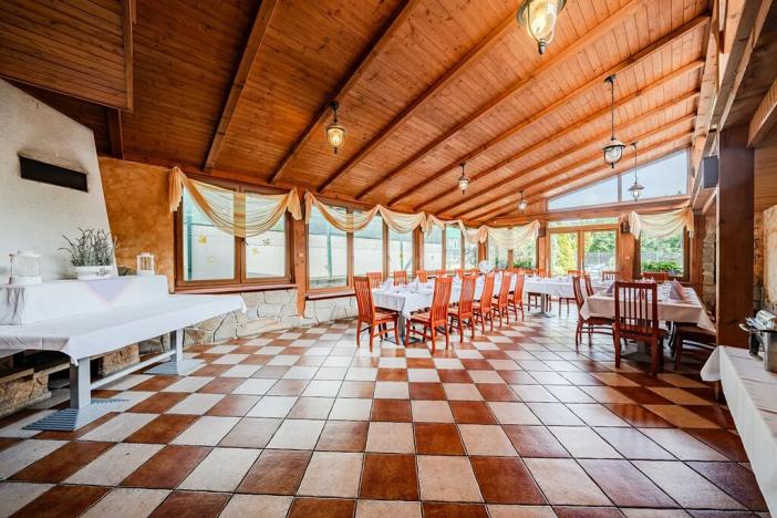 Prodej restaurace, Jablunkov, 752 m2