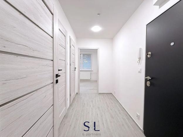 Pronájem bytu 2+kk, Česká Lípa, Bohuslava Martinů, 42 m2