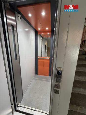 Prodej bytu 3+1, Karviná - Ráj, Božkova, 56 m2