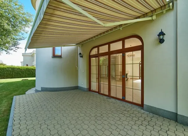 Pronájem vily, Praha, 243 m2