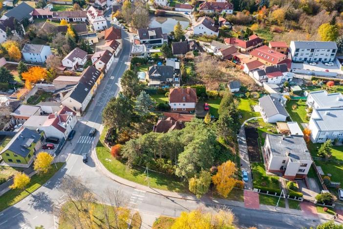 Prodej pozemku pro bydlení, Praha - Zličín, Hrozenkovská, 1647 m2