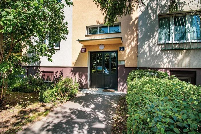 Pronájem bytu 2+1, Praha - Malešice, Bydžovského, 58 m2