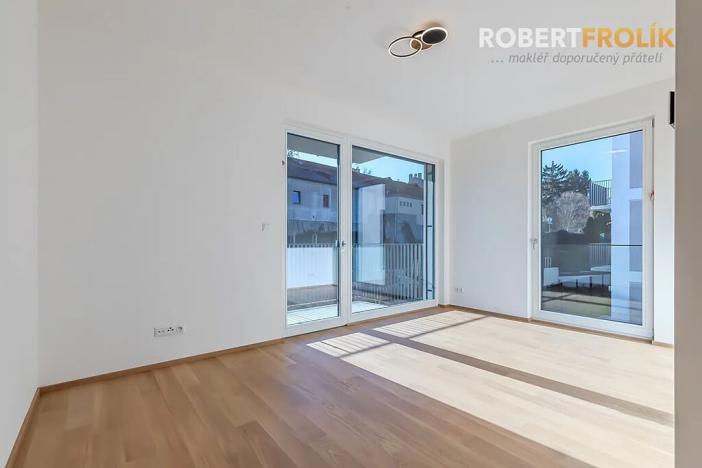 Pronájem bytu 3+kk, Praha - Lysolaje, Lysolajské údolí, 77 m2