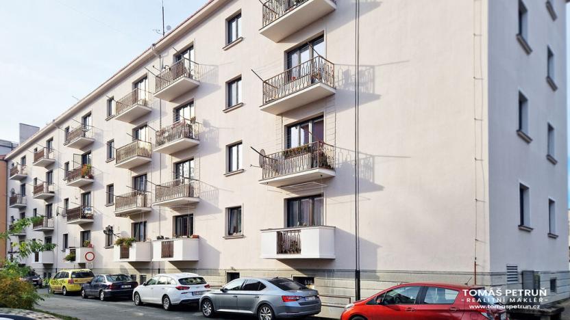 Pronájem bytu 2+1, Hradec Králové, Buzulucká, 70 m2