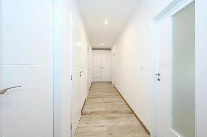 Pronájem bytu 2+kk, Praha - Smíchov, Kroftova, 58 m2