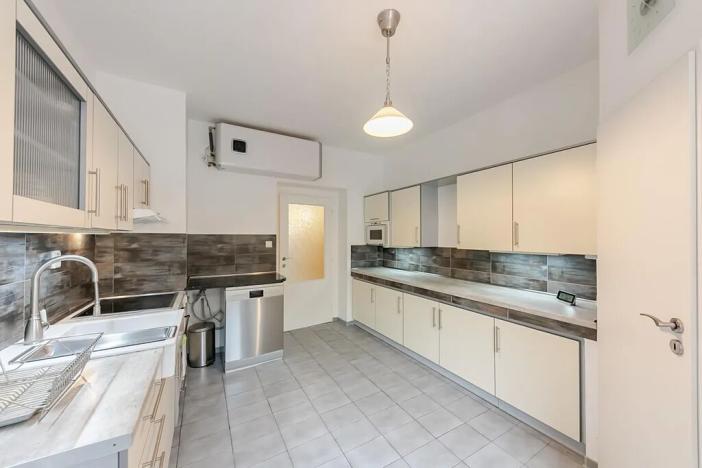 Pronájem bytu 3+1, Praha - Smíchov, Kroftova, 98 m2