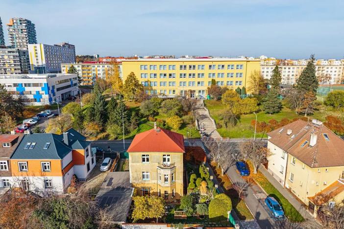 Prodej rodinného domu, Praha - Strašnice, Břežanská, 215 m2