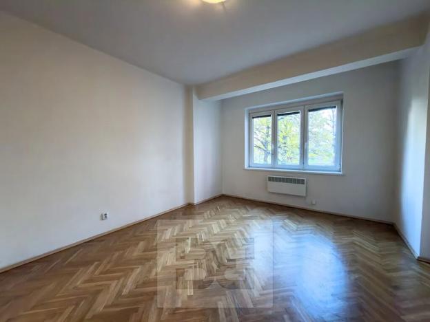 Pronájem bytu 2+kk, Praha - Žižkov, Viklefova, 46 m2