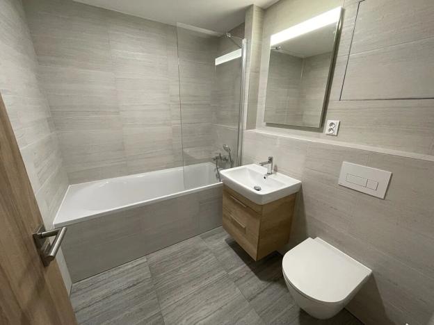 Pronájem kanceláře, Brno, třída Generála Píky, 50 m2