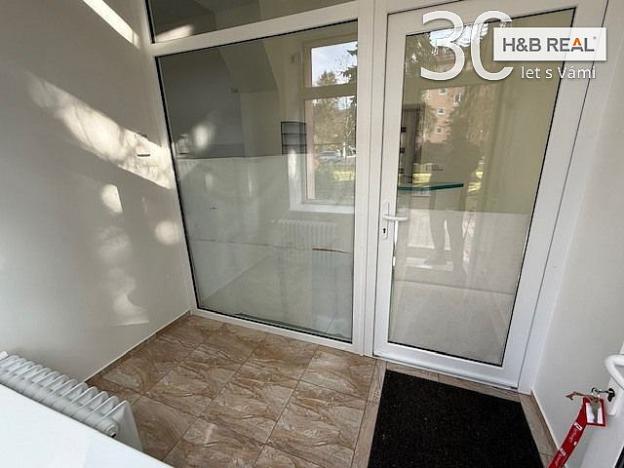 Pronájem komerční, Vsetín, 200 m2