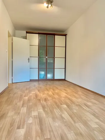 Prodej bytu 2+kk, Praha - Troja, Hnězdenská, 48 m2