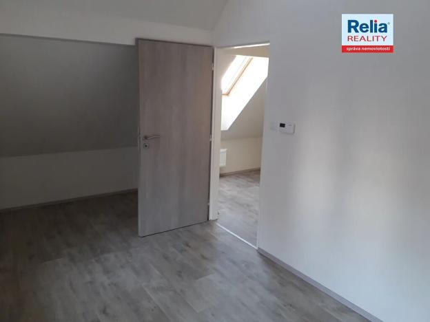 Pronájem bytu 1+1, Liberec, Na Kopečku, 36 m2