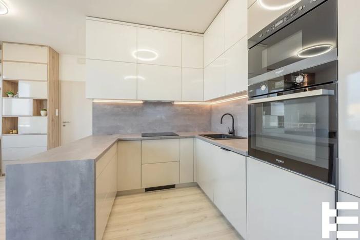 Pronájem bytu 2+kk, Praha - Vysočany, Čerpadlová, 60 m2