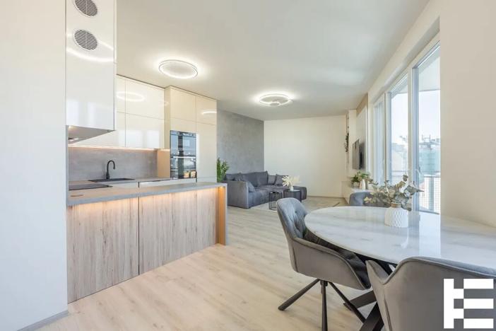 Pronájem bytu 2+kk, Praha - Vysočany, Čerpadlová, 60 m2