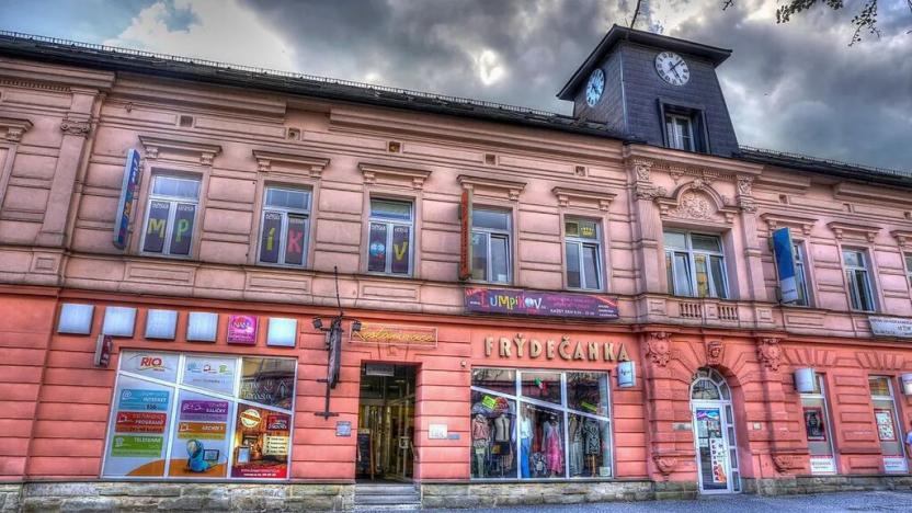 Pronájem obchodního prostoru, Frýdek-Místek, tř. T. G. Masaryka, 31 m2