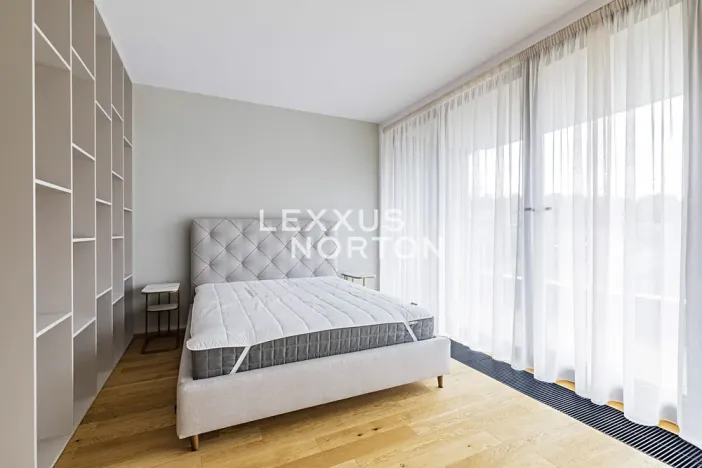 Pronájem bytu 1+kk, Praha - Vinohrady, Dudova, 57 m2