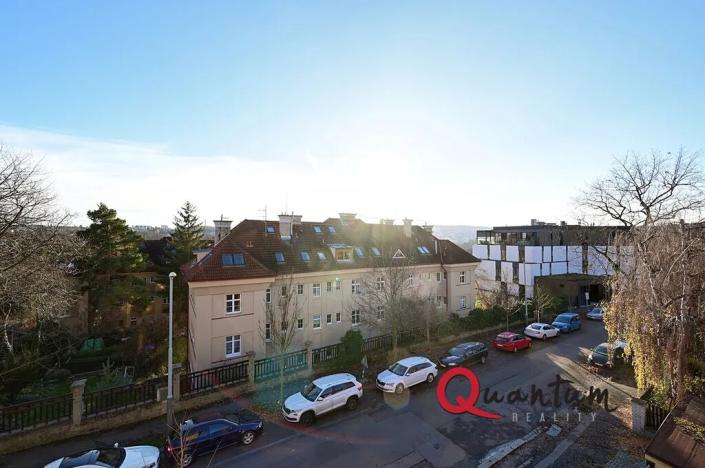 Prodej bytu 3+1, Praha - Smíchov, U Pernikářky, 98 m2