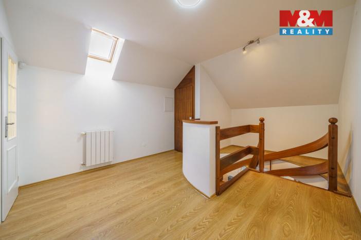 Prodej rodinného domu, Karlovy Vary - Hůrky, Motýlí, 244 m2