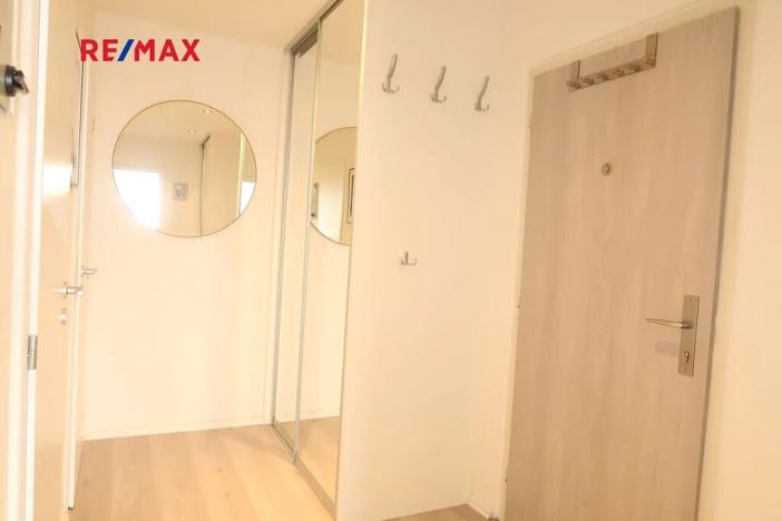 Pronájem bytu 2+kk, Praha - Malešice, U krbu, 51 m2