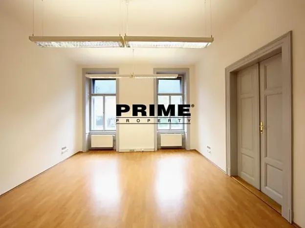 Pronájem kanceláře, Praha - Smíchov, Štefánikova, 70 m2