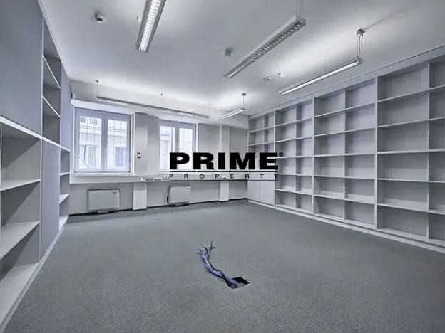 Pronájem kanceláře, Praha - Nové Město, Soukenická, 161 m2