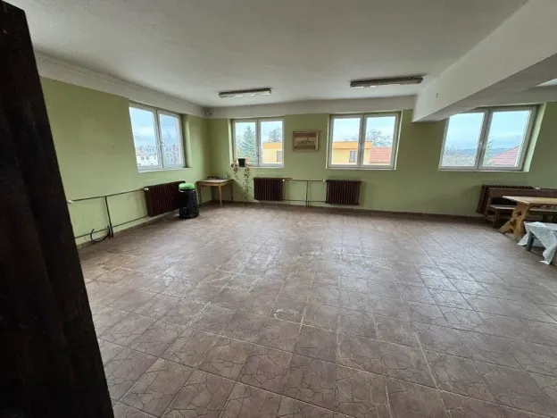 Dražba výrobních prostor, Chrast, Osady Ležáků, 4782 m2
