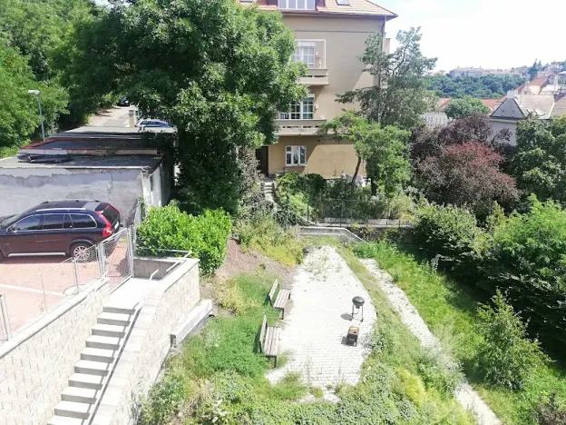 Pronájem bytu 2+1, Praha - Smíchov, Podbělohorská, 41 m2