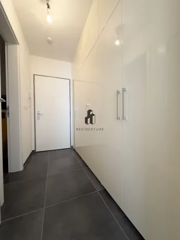 Pronájem bytu 1+kk, Praha - Jinonice, Walterovo náměstí, 30 m2