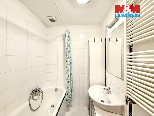 Pronájem bytu 1+kk, Praha - Prosek, Litoměřická, 52 m2