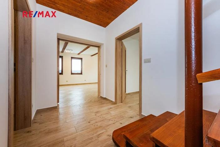 Pronájem bytu 3+kk, Praha - Lipence, K Vlásence, 138 m2