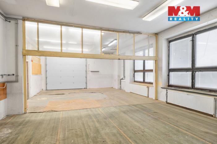 Pronájem obchodního prostoru, Kladno, Kordačova, 350 m2