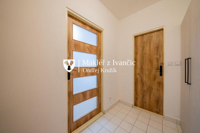 Prodej bytu 1+kk, Dolní Kounice, Masarykovo náměstí, 35 m2