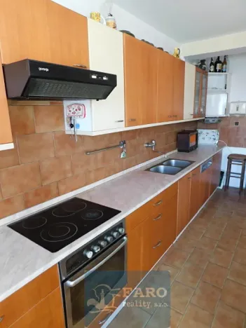 Prodej rodinného domu, Znojmo, 200 m2