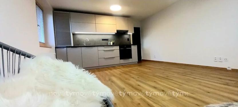 Pronájem bytu 3+kk, Pardubice, Dašická, 79 m2