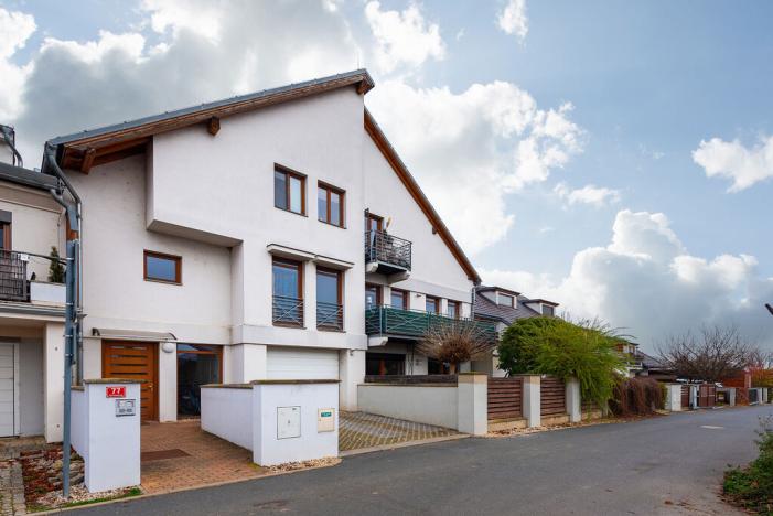 Prodej bytu 2+kk, Veleň - Mírovice, Polní, 49 m2