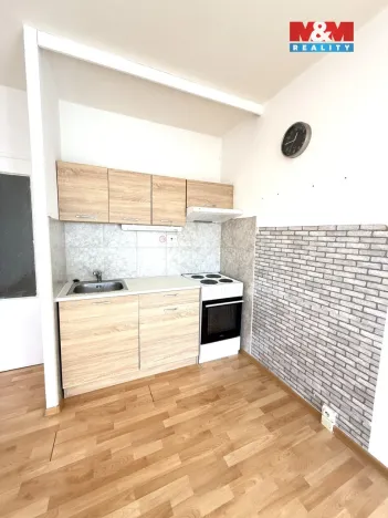Prodej bytu 2+kk, Praha - Hlubočepy, Peškova, 41 m2