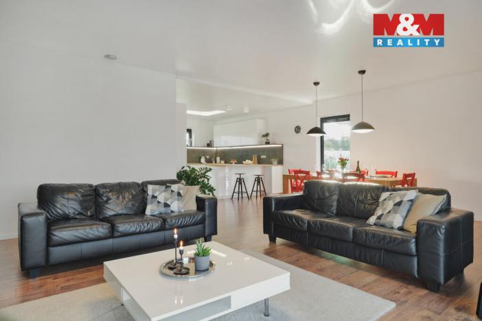 Prodej rodinného domu, Loukovec, 213 m2