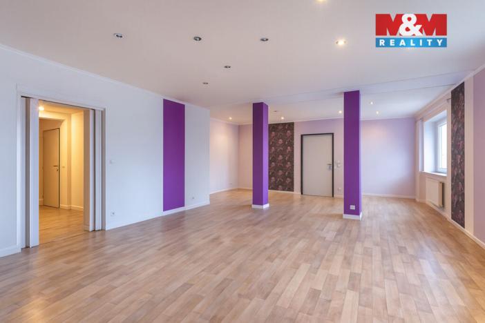 Prodej rodinného domu, Zbiroh, Masarykovo náměstí, 431 m2