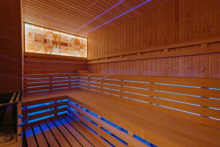 Prodej bytu 2+kk, Horní Planá, Náměstí, 59 m2