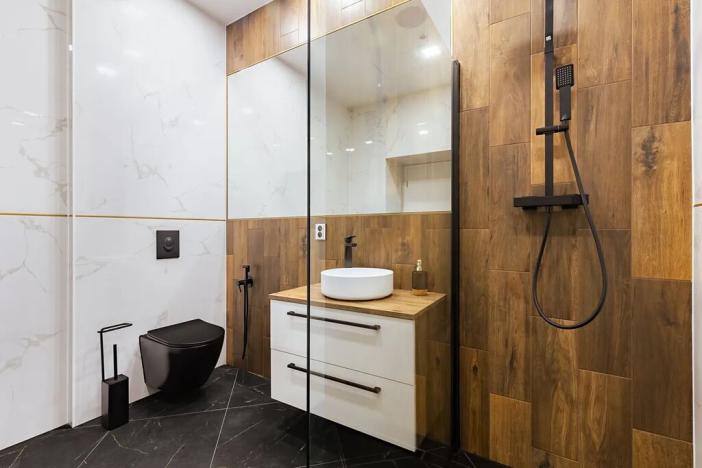 Prodej bytu 2+kk, Horní Planá, Náměstí, 59 m2