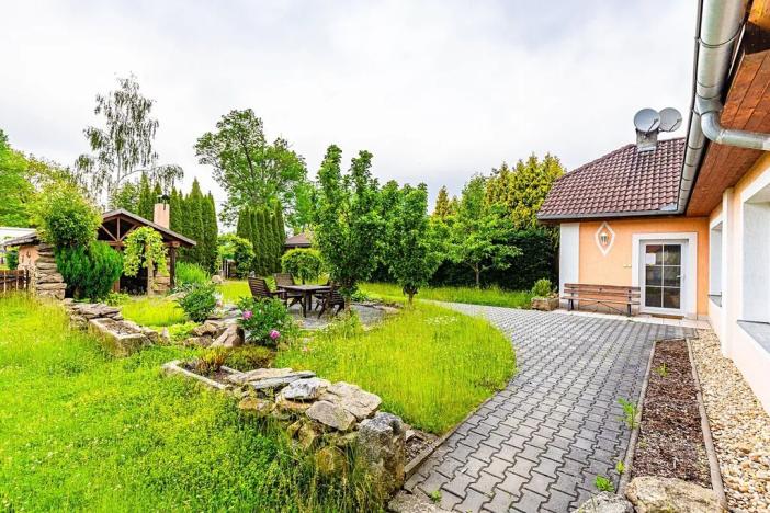 Prodej rodinného domu, Horní Skrýchov, 230 m2