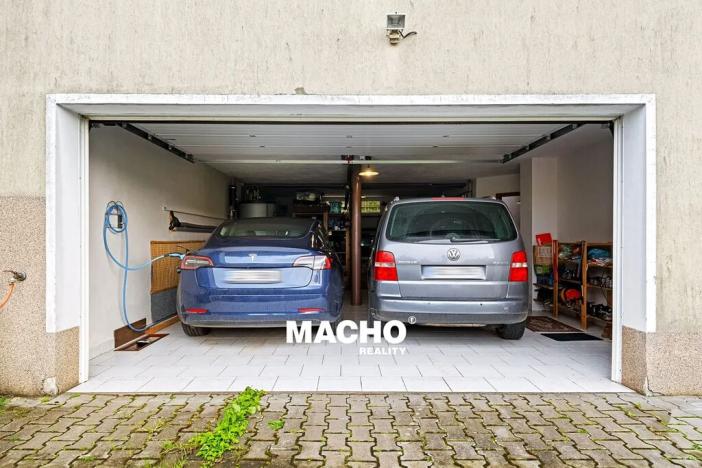 Prodej rodinného domu, Řitka, U vodojemu, 333 m2