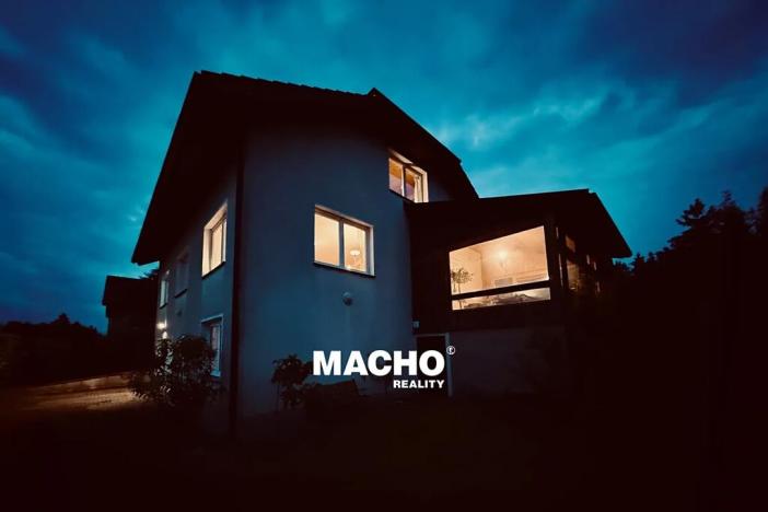 Prodej rodinného domu, Řitka, U vodojemu, 333 m2