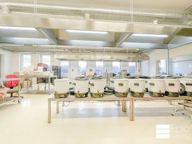 Pronájem výrobních prostor, Neratovice, Na Výsluní, 140 m2