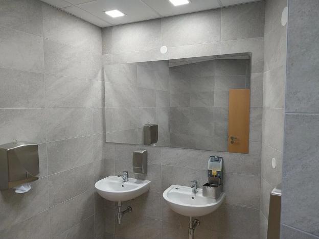 Pronájem kanceláře, Brno, Heršpická, 380 m2